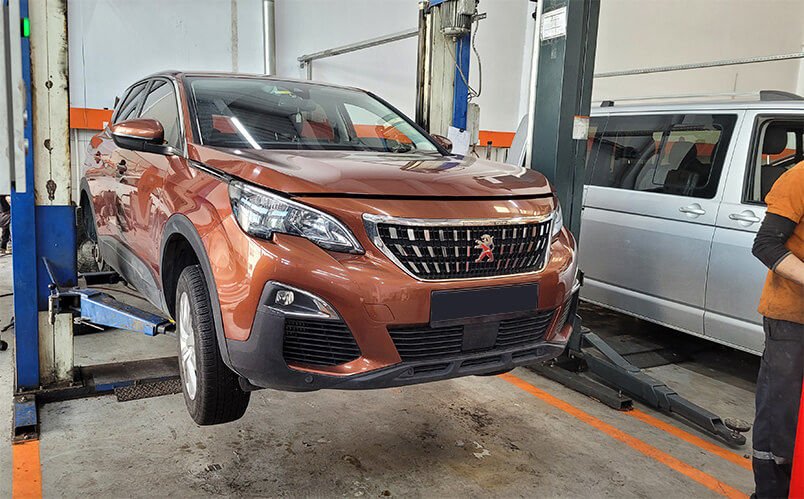 Peugeot Araç Bakımı: Hangi Yedek Parçalar En Sık Değiştirilir?