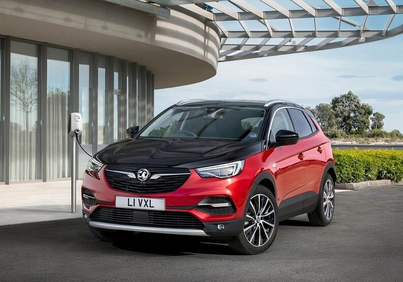 Opel'in Hibrit Otomobilleri 