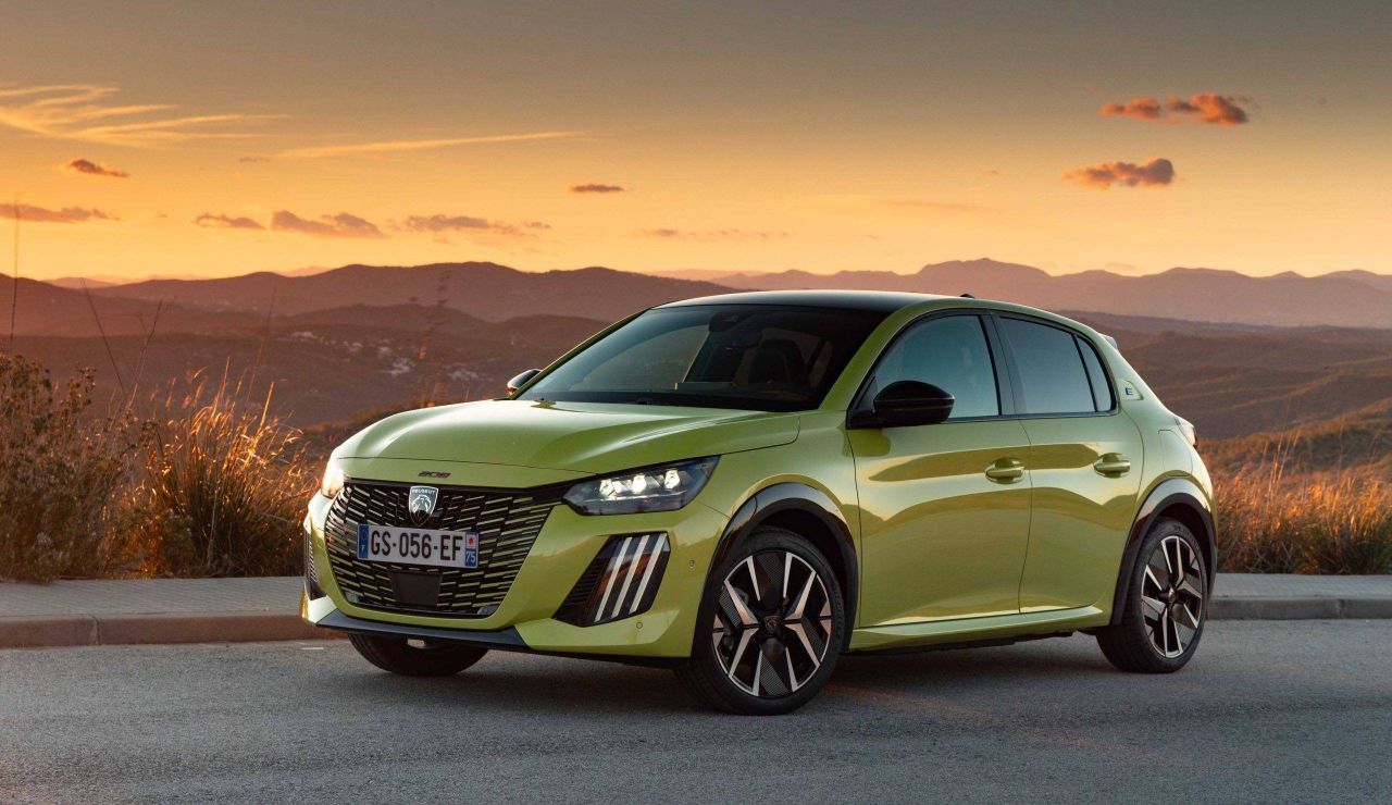 Peugeot 208: Şehir İçi Kullanım İçin En İyi Seçim mi?