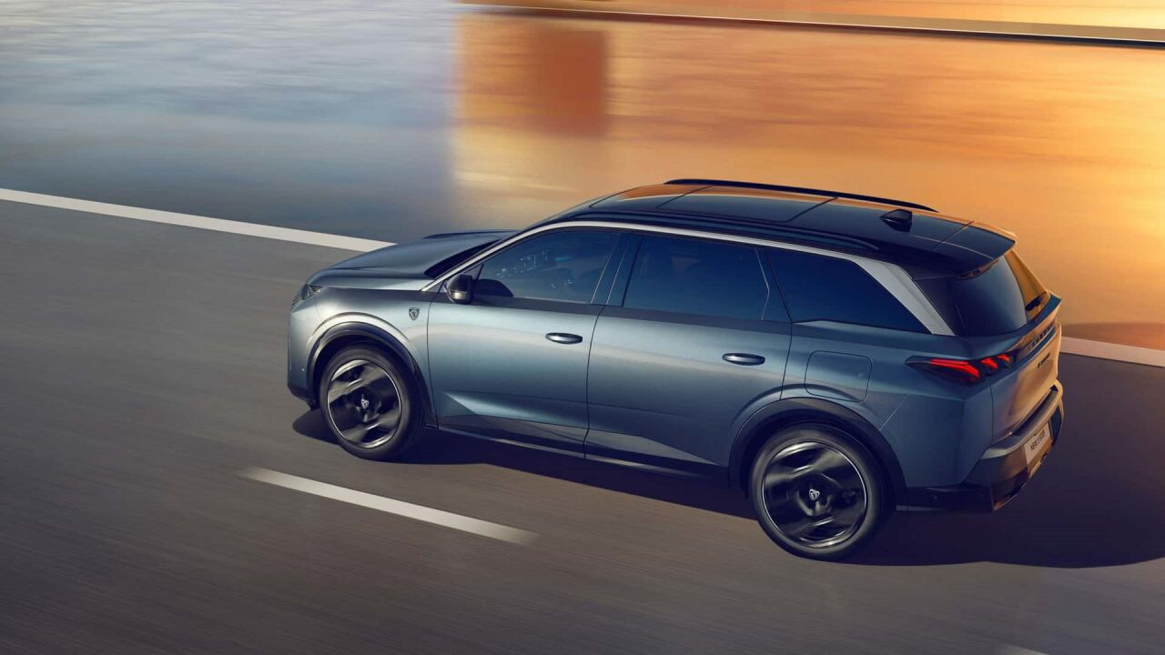 Peugeot 5008'in Teknolojik Özellikleri: Geleceğe Açılan Kapı