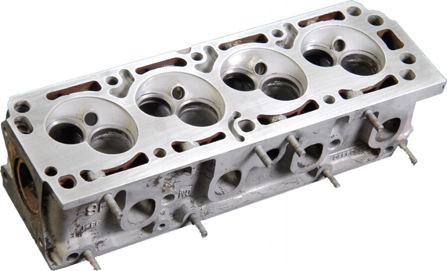 Opel Silindir Kapakları: Performans İçin Kaliteli Yedek Parçalar