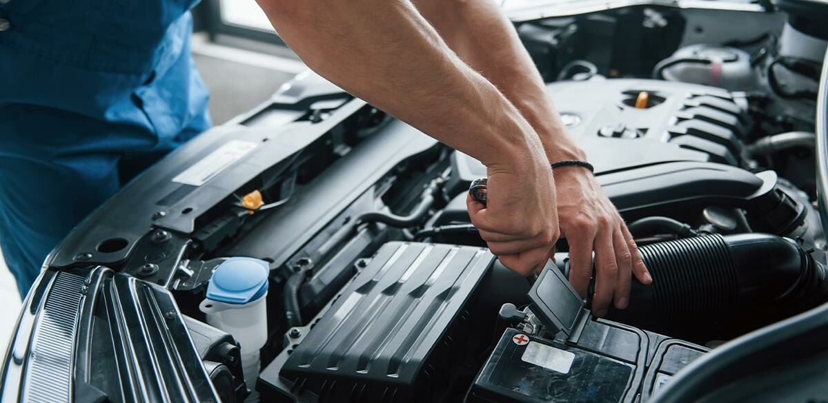 Oto Elektrik Ustası Nedir? Ne Yapar ? Sektördeki Yeri