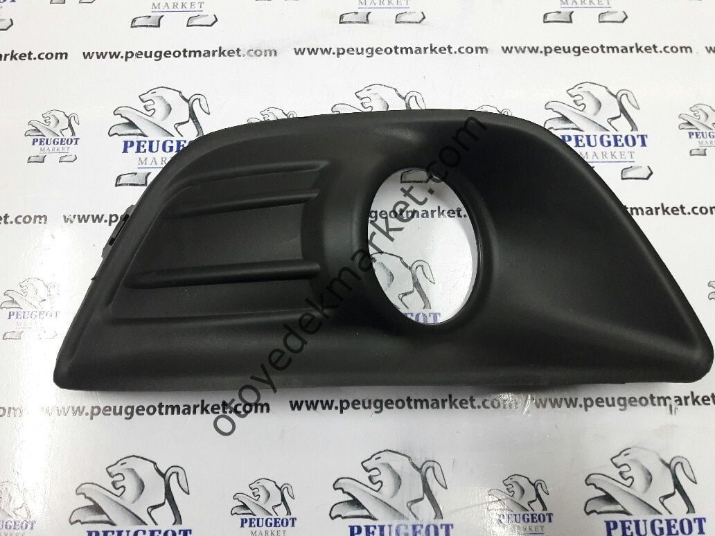 CİTROEN C4 2008-2011 SAĞ SİS FAR ÇERÇEVESİ