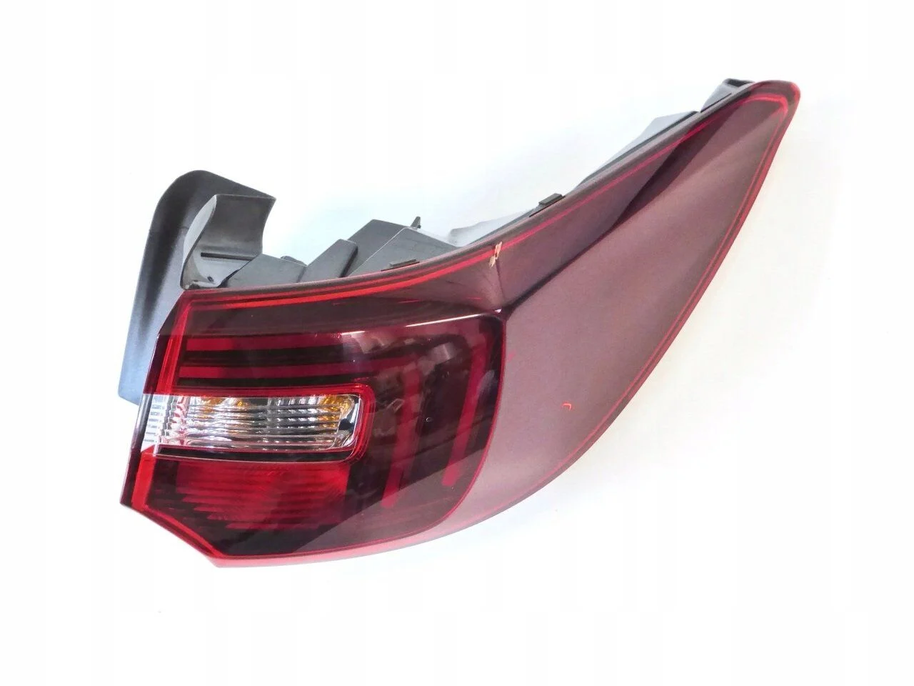 Opel Grandland X (2017-2023) Sağ Arka Çamurluk Stop Lambası (Orijinal)