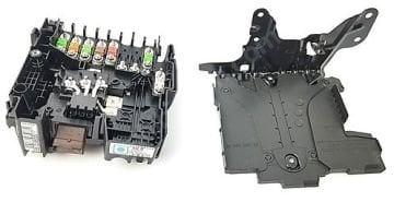 Peugeot 3008 (2016-2024) Motor İçi Sigorta Kutusu (Orijinal)