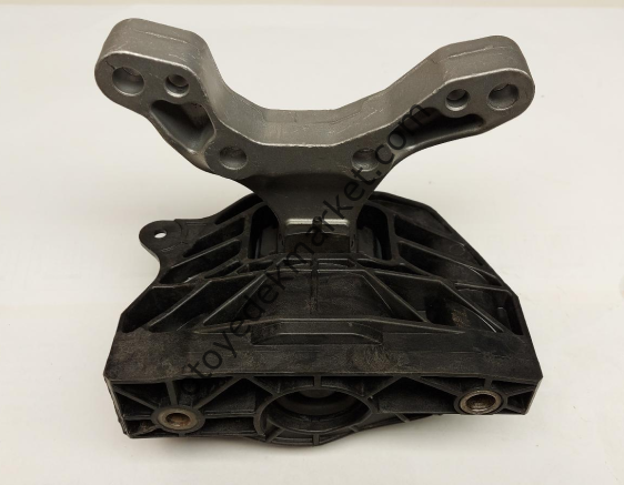 Peugeot 208 (2021-2026) 1.2 Turbo Benzinli Sağ Motor Bağlantı Kulağı (Üçel)