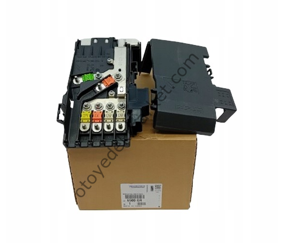Peugeot 3008 (2009-2015) Motor İçi Akü Üstü Sigorta Kutusu (Orijinal)