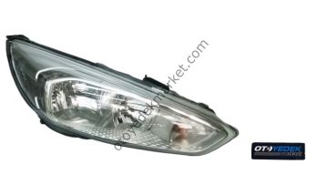 Ford Focus (2015-2018) Far Komple Sağ Beyaz Zemin (Depo)