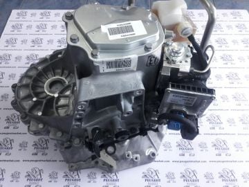 PEUGEOT 5008 1,6 HDI KOMPLE OTOMATİK ŞANZUMAN