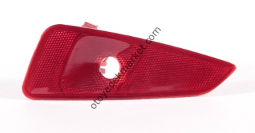 Ford Focus (2019-2023) HatchBack Arka Tampon Reflektörü Sağ (İthal)