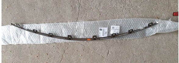 Opel Crossland (2020-2024) Ön Panjur Üst Krom Çıtası (Orijinal)